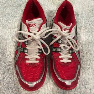 ASICS Tennis Shoes in Size 9